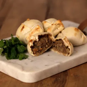 Empanadas pino o salmon o alcachofa felipe didier